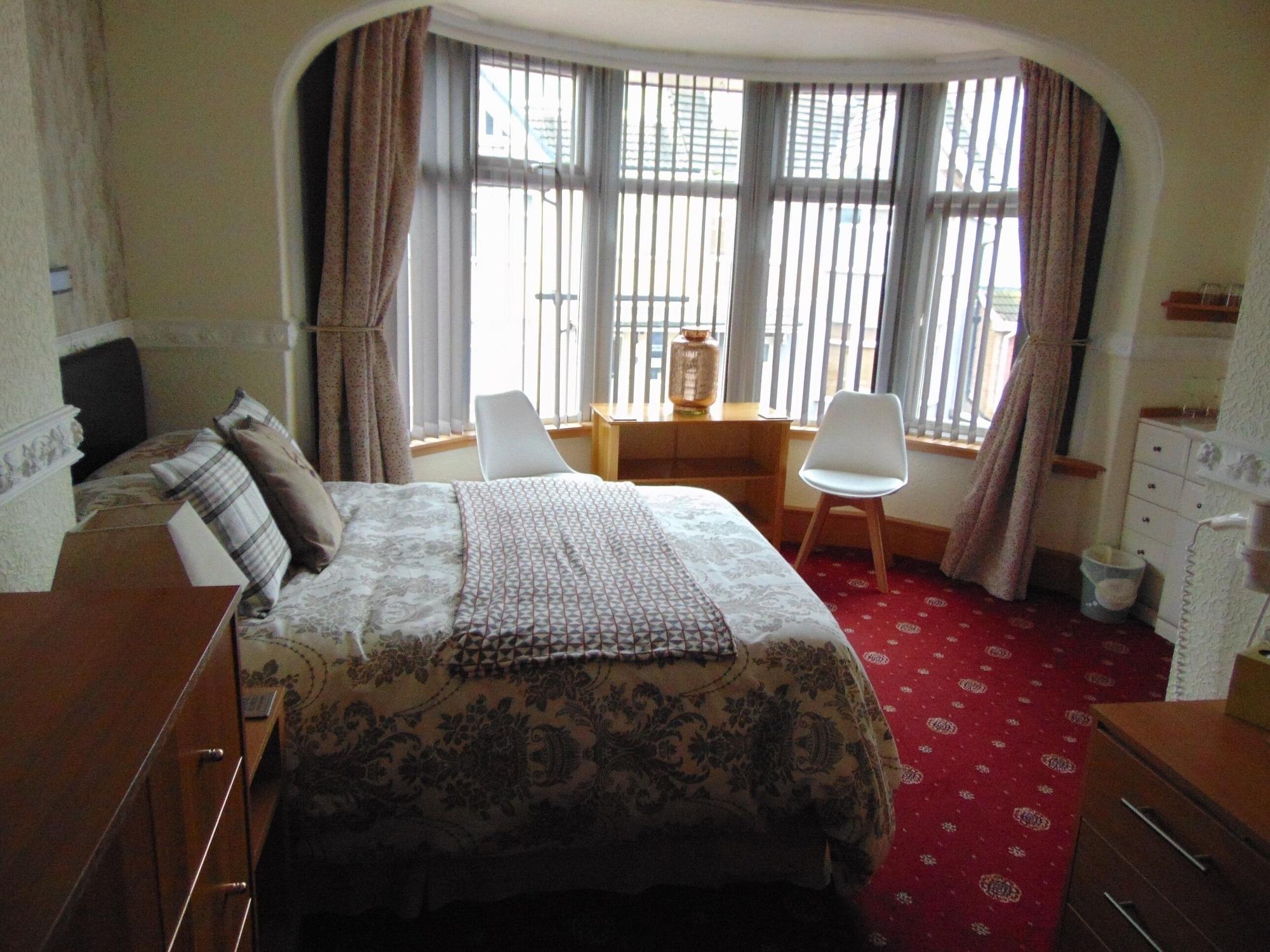 The Golden Sands B&B Блекпул Екстериор снимка