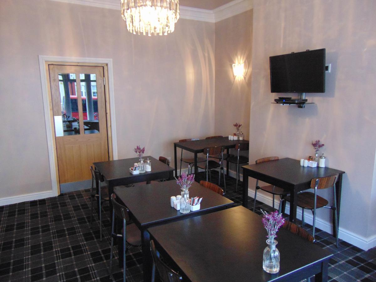 The Golden Sands B&B Блекпул Екстериор снимка