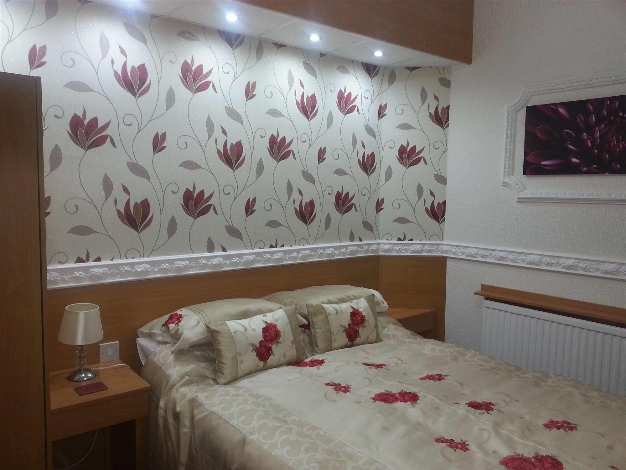 The Golden Sands B&B Блекпул Екстериор снимка